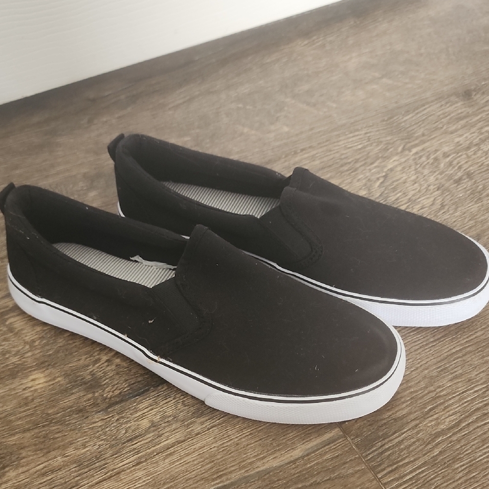 a new day Black Slip-On Sneakers